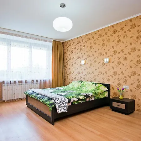 On Marksa Street 42 Daire Minsk